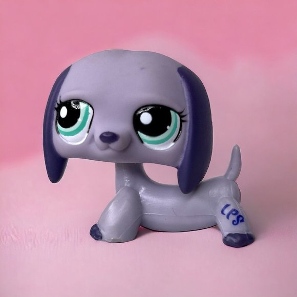 LPS Littlest Pet Shop #1367 Purple Dachshund Puppy Dog Blue Teal Dot Eyes - Picture 1 of 8